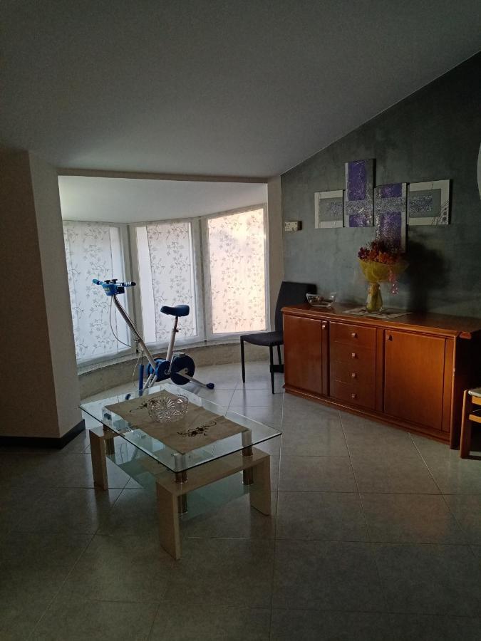 ** La Casa Sul Pozzo Apartment Irsina Luaran gambar